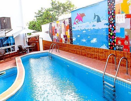 Maxlot Hotel Accra Kültér fotó