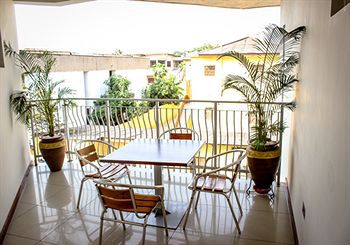 Maxlot Hotel Accra Kültér fotó